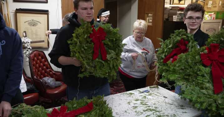 Great Falls hosts 'Wreaths Across America'
