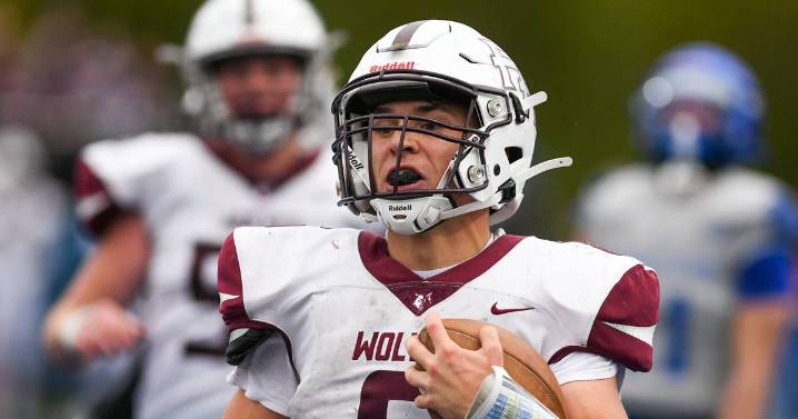 2025 Northwest Herald Football Player of the Year: Prairie Ridge’s Luke Vanderwiel