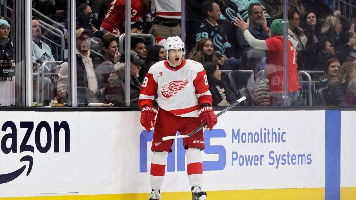 Kane scores late in 3rd period to help Red Wings beat Kraken 4