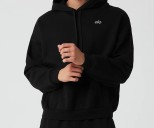 Shop Jin’s Alo Yoga Picks Up to 31% Off During Cyber Monday