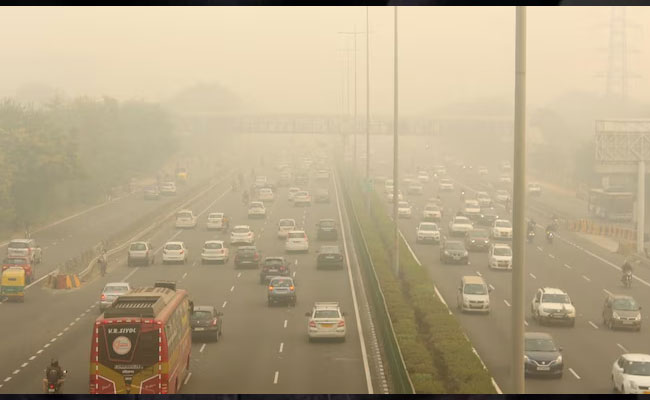Delhi pollution: Strict instructions issued to control dust, remo...
