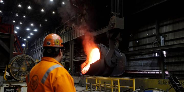 US Steel to resume steel production at Illinois plant shut 2 years ago