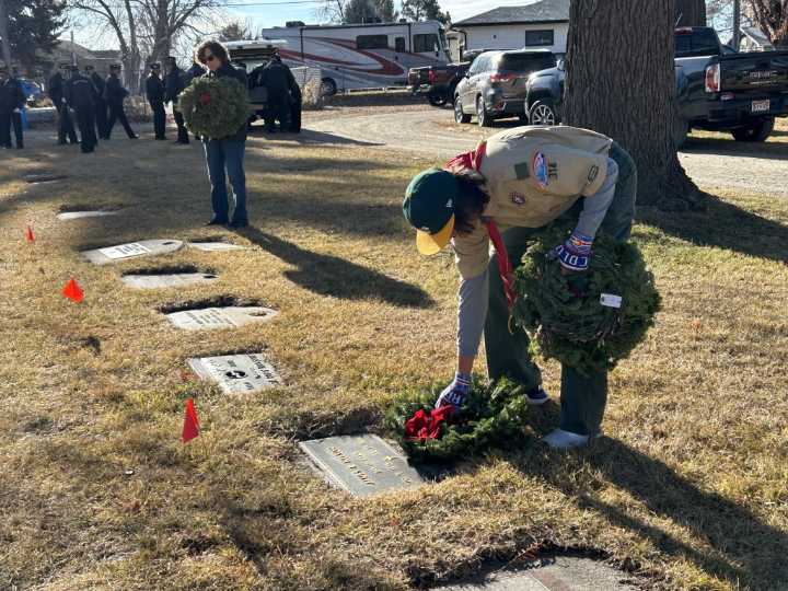 Things to do in the Loveland area on Saturday: Wreaths Across America and other holiday events