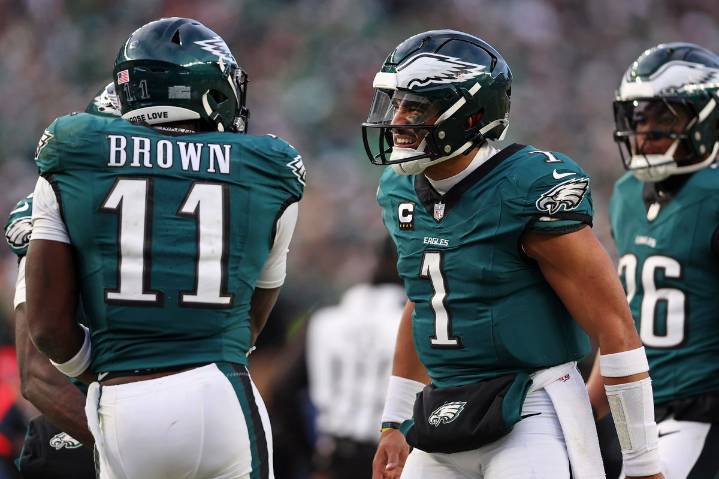 Eagles’ Jordan Mailata Publicly Calls Out Jalen Hurts & AJ Brown’s Mistakes Amid Offensive Woes
