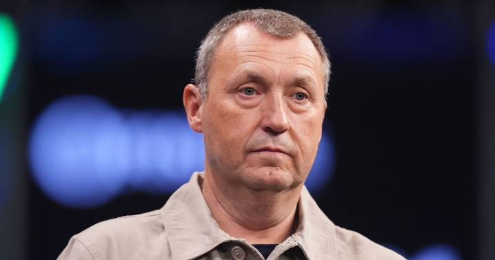 Wayne Mardle's tragedy on eve of World Championship as Sky Sports pundit returns to screens