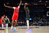 Randle anota 28 puntos por Timberwolves, que vencen a Pelicans otra vez en noche discreta de Edwards