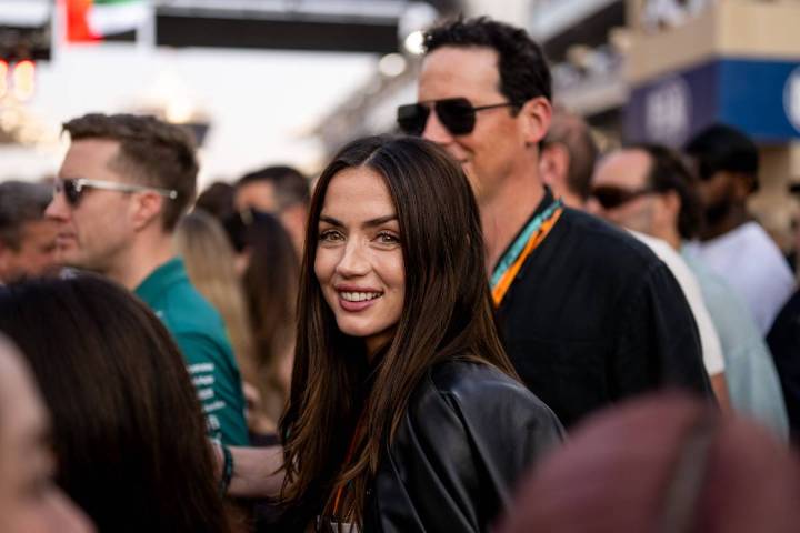 Ana de Armas robó miradas en Gran Premio de Abu Dabi junto a Lewis Hamilton