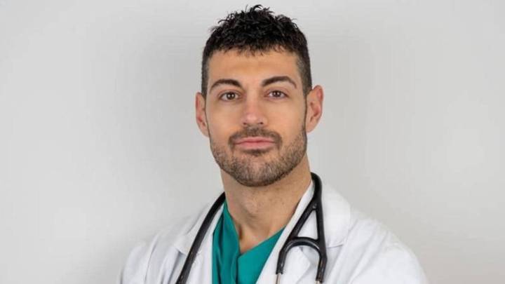 José Abellán, cardiólogo: "Hemos cambiado tener pocas relaciones de intimidad por muchas miles superficiales, esto le sienta mal a nuestra salud"