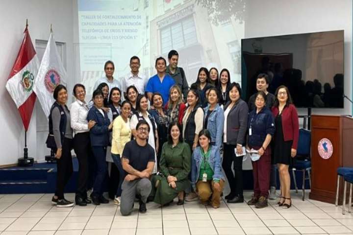 Minsa y OPS refuerzan atención de la Línea 113 para casos de riesgo suicida