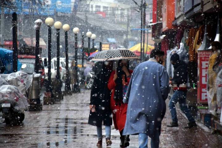 Light snowfall likely in higher reaches of Kashmir from Dec 13 to 17: Met