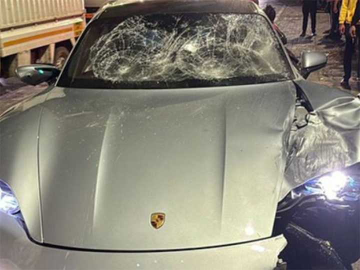 Pune Porsche Case: Two suspended police officers dismissed