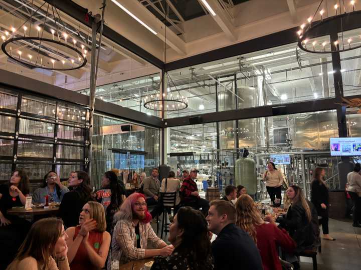 Milwaukee Dating: An Alternative to the Apps