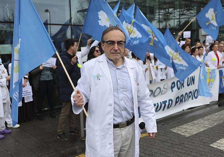 José Antonio Vidal: «Los médicos no hicimos huelga por perres, sino por unas condiciones infames que hay que cambiar»