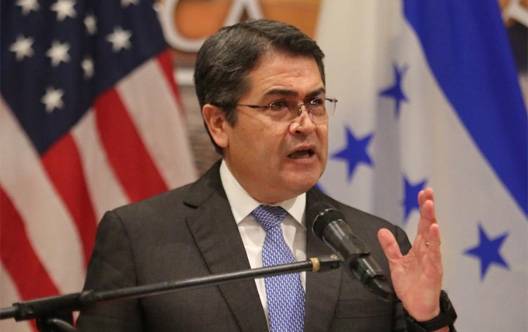 Hernández, indultado por Trump, en paradero desconocido y con causas abiertas en Honduras