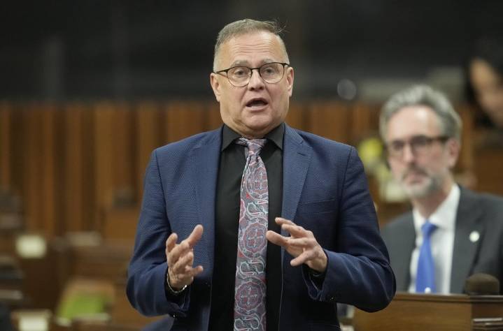 Government says it’s working on long-term plan to improve CRA services – Winnipeg Free Press