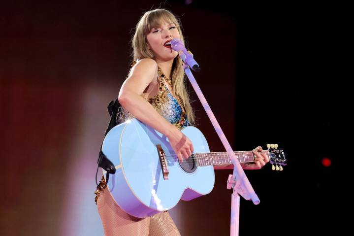 Here’s Every Song Taylor Swift Wrote on Her Own
