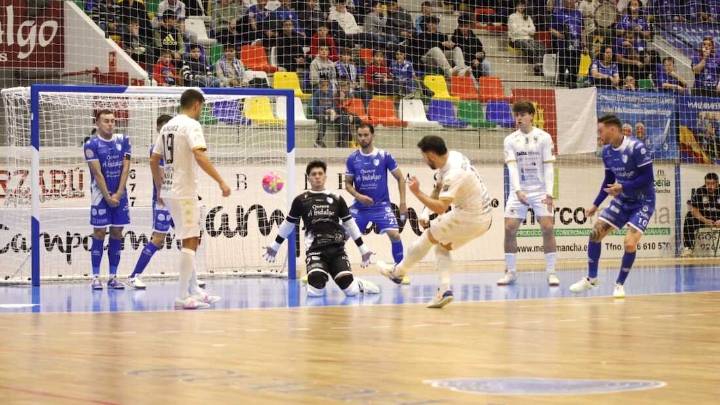 El Manzanares avanza hacia la Copa con un triunfo trabajado ante O Parrulo (4