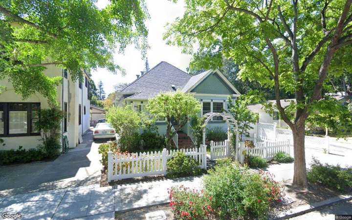 Single-family residence sells in Palo Alto for $2.8 million