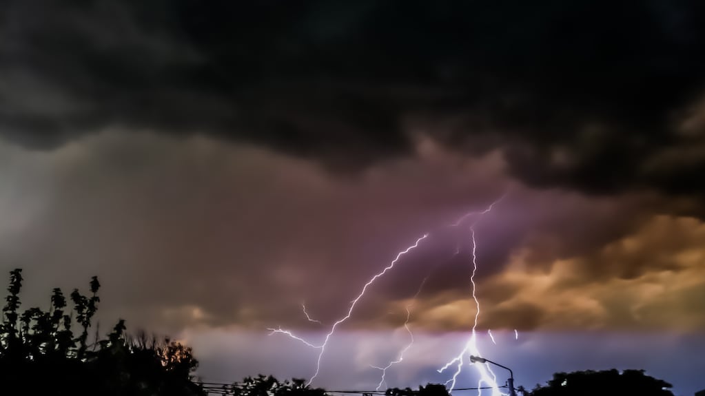 Hay alerta amarilla por tormentas en 7 provincias para hoy, martes 9 de diciembre