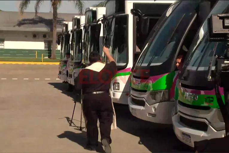Bendijeron los colectivos del transporte urbano de Paraná en una ceremonia interreligiosa