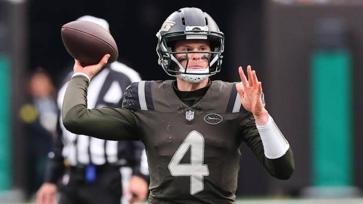 Jets turning to undrafted rookie Brady Cook at QB vs. Jaguars in Week 15