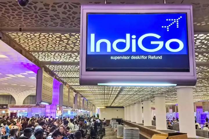 DGCA Steps In, Gives IndiGo Short-Term Exemption on FDTL Rules