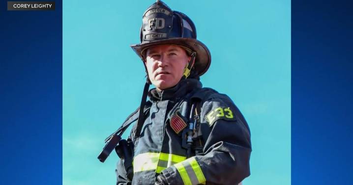 Lincoln firefighter who helped shape city's fire department retires after 35 years of service