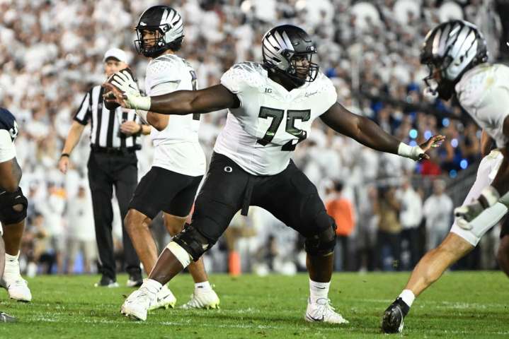 6 Oregon Ducks earn AP all-Big Ten honors