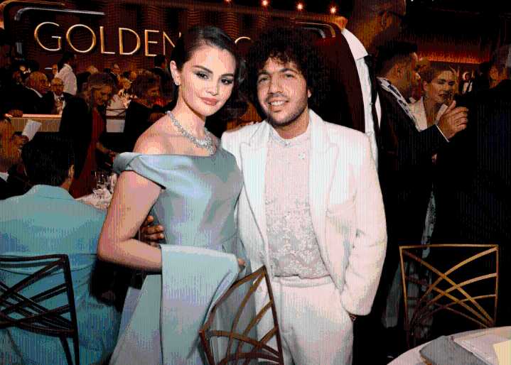 Selena Gomez baila ‘El Tucanazo’ junto a Benny Blanco en fiesta privada