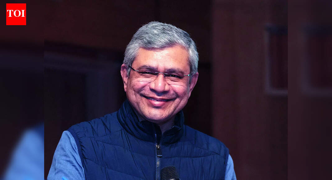 Rs 12k cr for 2-phase census, will allow self