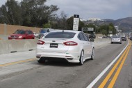 California comienza a multar autos eléctricos en carriles de alta ocupación