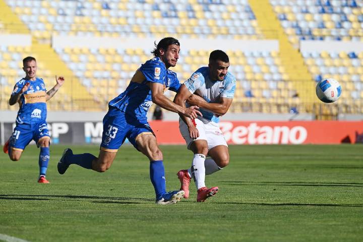 Goleador de Everton y su autocrítica tras estirar la lucha por seguir en Primera División hasta la última fecha: “Me hago responsable”