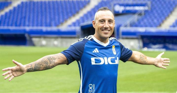 Santi Cazorla, la leyenda que lleva más de veinte años enfrentándose al Mallorca con un balance aplastante