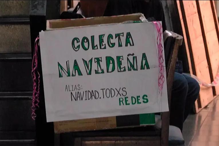 Estudiantes organizan una colecta para armar mesas navideñas para hogares carenciados