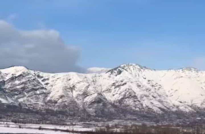 *Light snowfall likely in higher reaches of Kashmir on Monday*