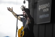 Country singer to kick off 2026 tour dates in Syracuse