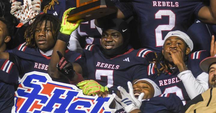 Prep Football: Class AA State Championship, Strom Thurmond vs. Hampton County