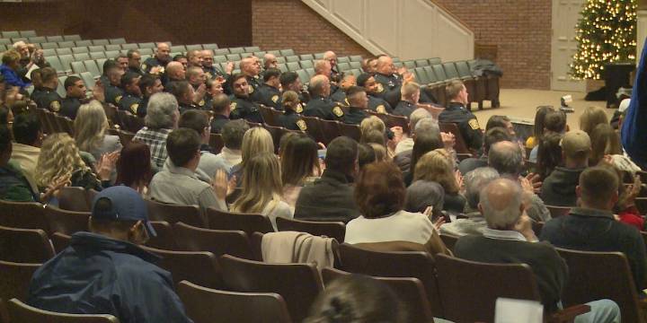 Lexington Police adds 20 new officers to ranks