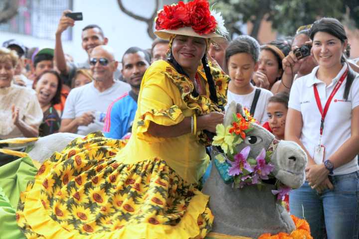 Más de 350 burriquitas recorrieron Los Teques en el noveno encuentro municipal