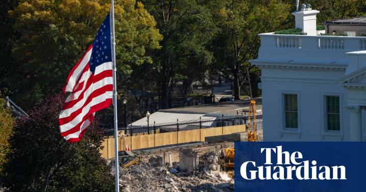 Trump replaces architect overseeing $300m gilded ballroom project