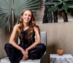 Emprendedora colombiana conquista el mundo con una marca de moda sostenible y versátil