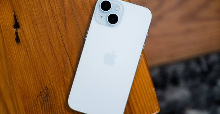 Trump Mobile’s refurbished iPhones are an unsurprisingly bad deal