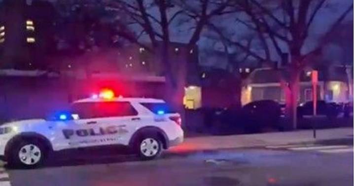 Confirman dos muertos y ocho heridos tras ataque armado en Universidad de Brown