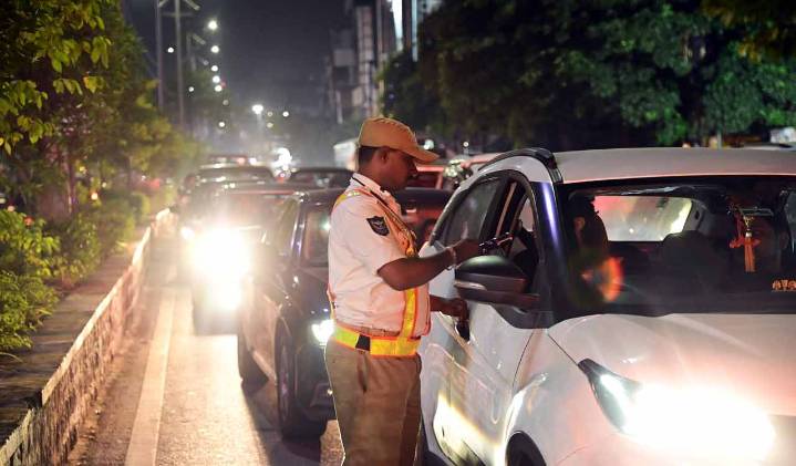 Hyderabad police nab 474 drivers for drunken driving in weekend checks