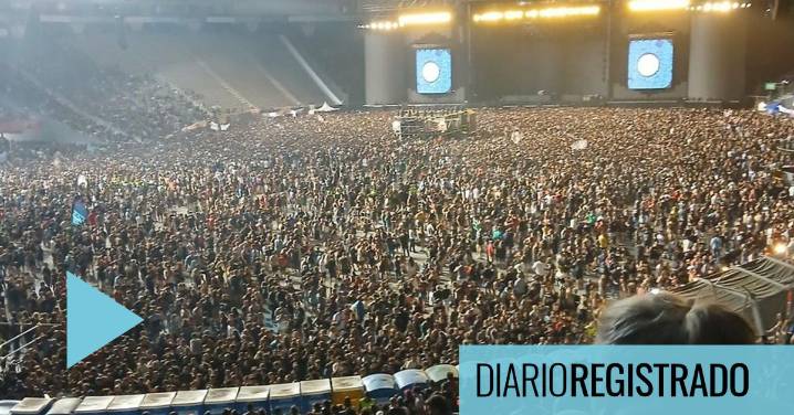 “El que no salta, votó a Milei”: el público ricotero explotó contra el gobierno en el show de Los Fundamentalistas