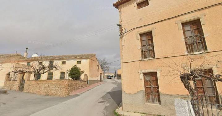 La aldea de Granada nacida de una venta, con un centenar de habitantes y '8 apellidos catalanes': así se vive ahora en Venta Quemada