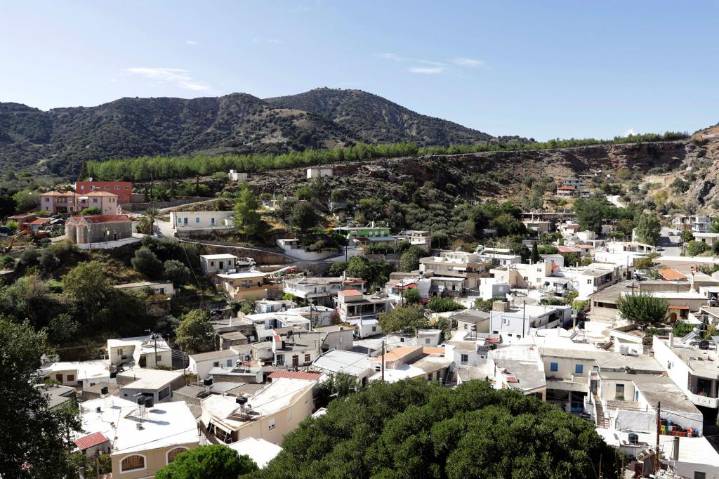 I took our six kids overseas — and saw the strength of a 'family