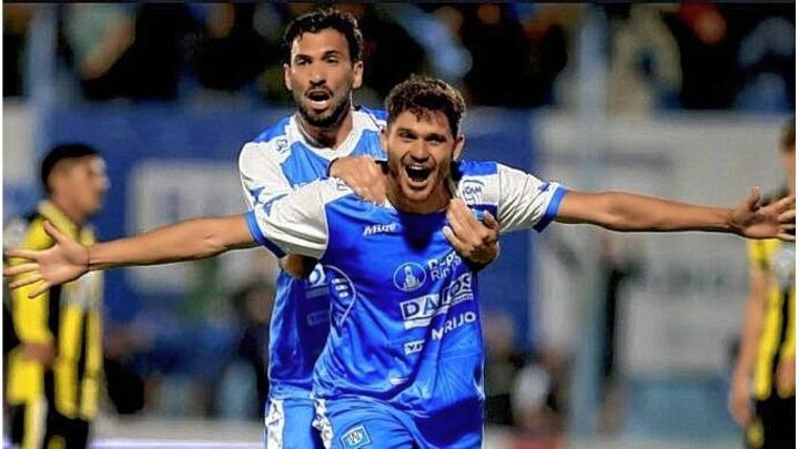 Antonini, tras ascender con Estudiantes (RC): "En Colón no tuve la chance de jugar"