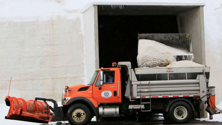 Only essential travel urged as Level 2 snow emergency hits Summit County