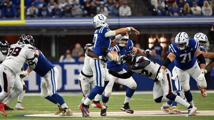 Colts continue skid as QB Daniel Jones battles injury